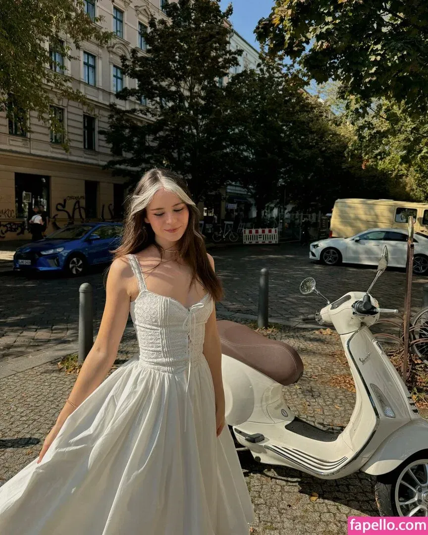 Nadine Breaty Onlyfans Photo Gallery 