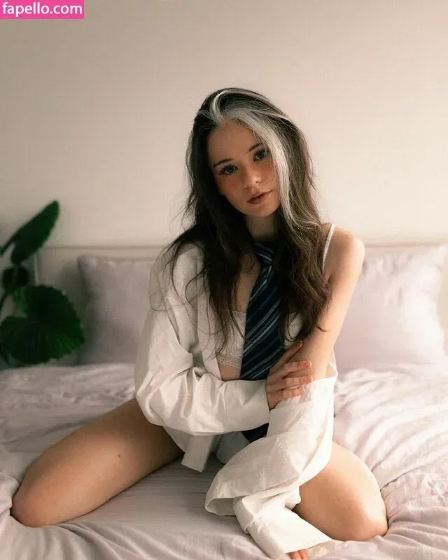 Nadine Breaty Onlyfans Photo Gallery 