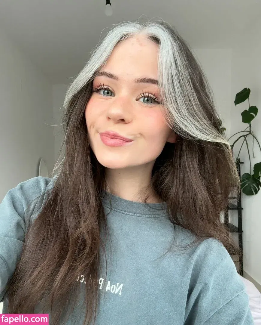 Nadine Breaty Onlyfans Photo Gallery 