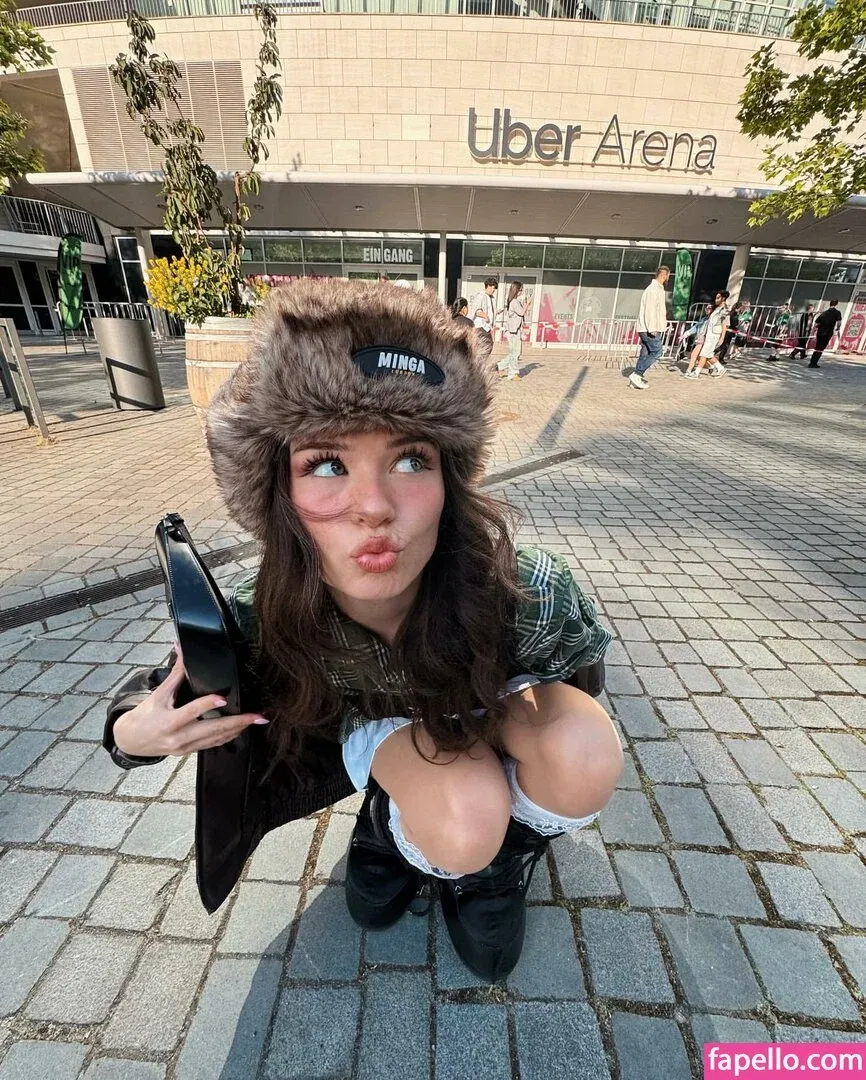 Nadine Breaty Onlyfans Photo Gallery 