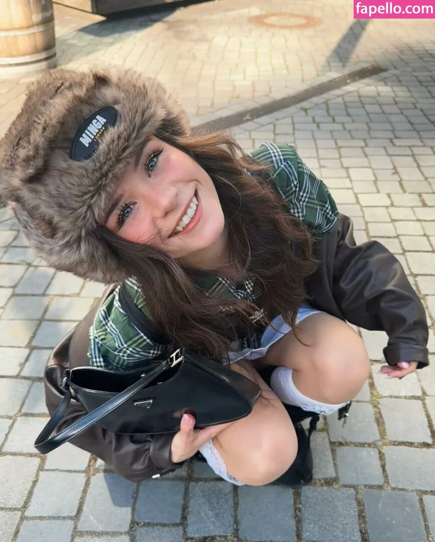 Nadine Breaty Onlyfans Photo Gallery 