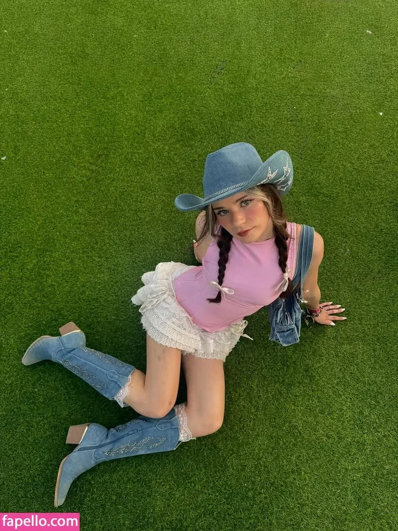 Nadine Breaty Onlyfans Photo Gallery 