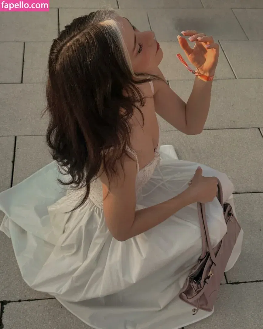 Nadine Breaty Onlyfans Photo Gallery 