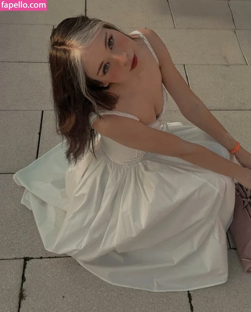 Nadine Breaty Onlyfans Photo Gallery 