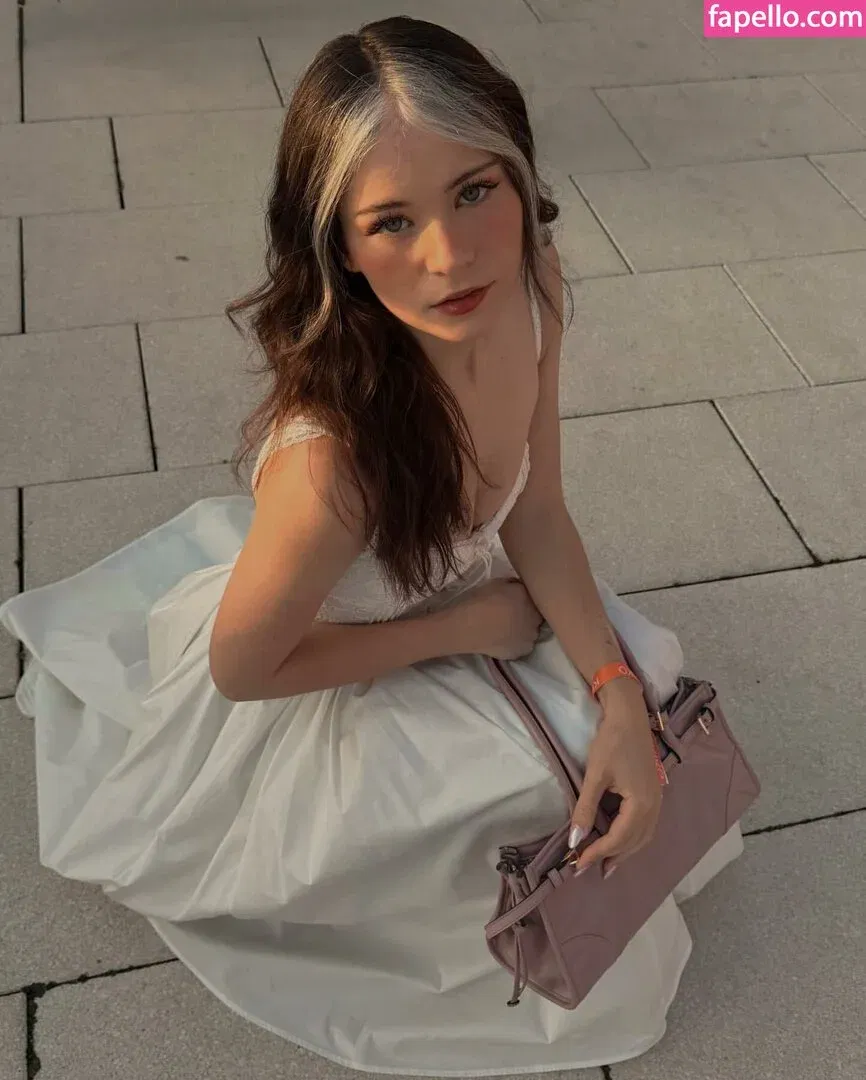 Nadine Breaty Onlyfans Photo Gallery 