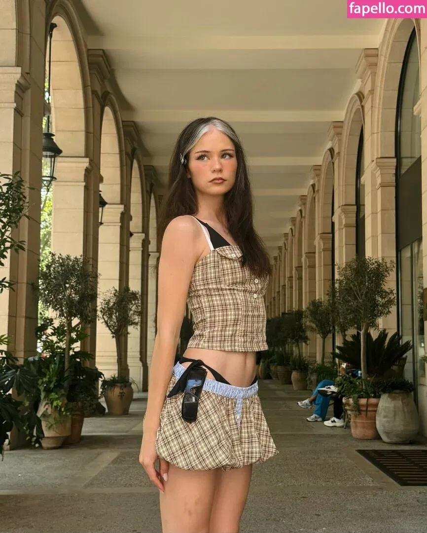 Nadine Breaty Onlyfans Photo Gallery 