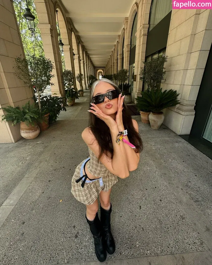 Nadine Breaty Onlyfans Photo Gallery 