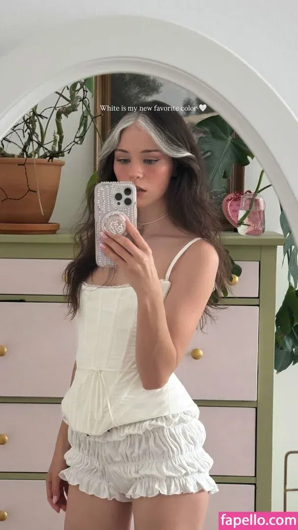 Nadine Breaty Onlyfans Photo Gallery 