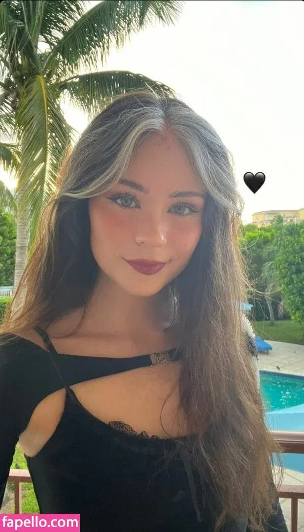 Nadine Breaty Onlyfans Photo Gallery 