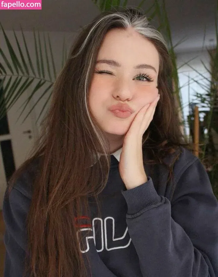 Nadine Breaty Onlyfans Photo Gallery 