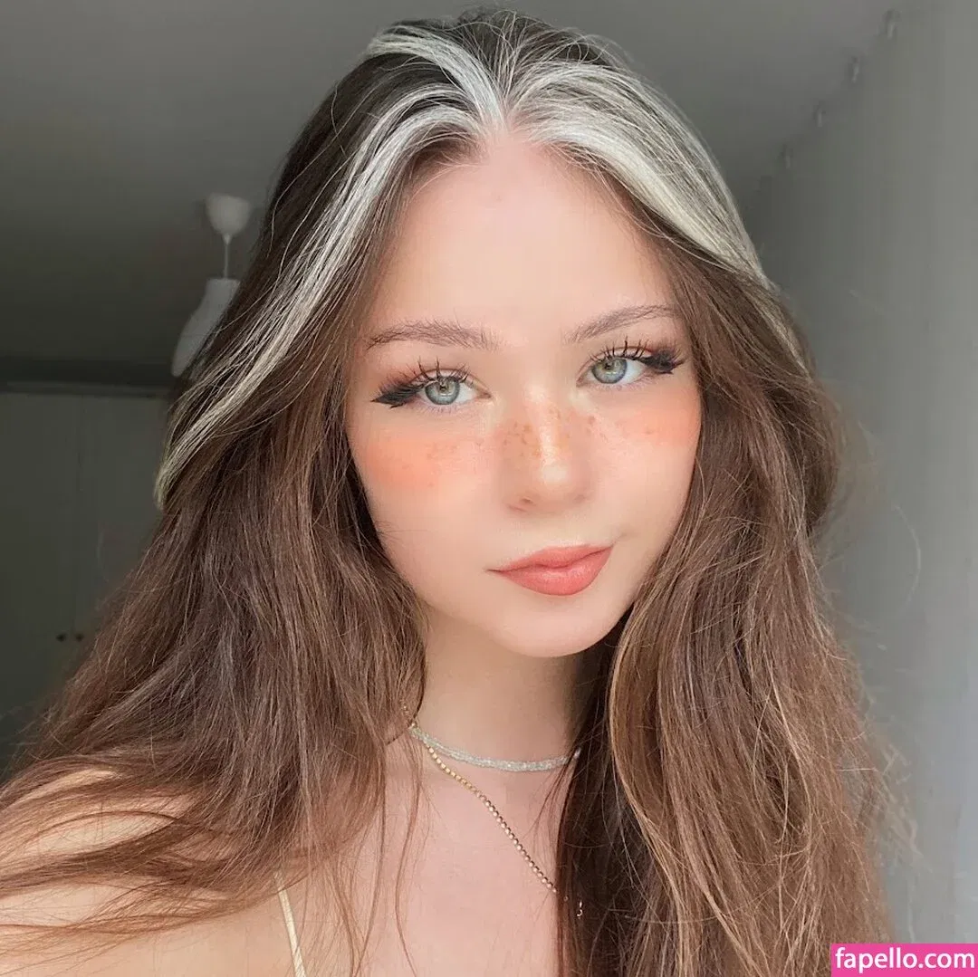 Nadine Breaty Onlyfans Photo Gallery 