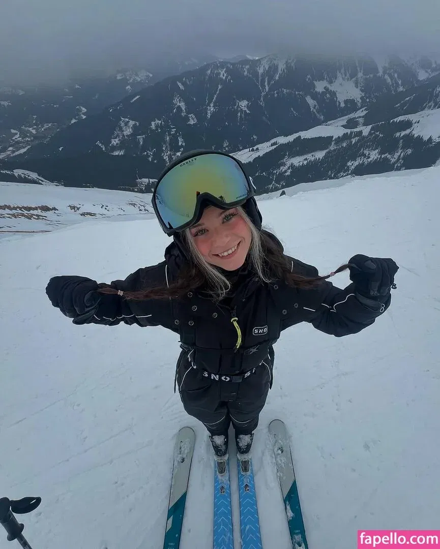 Nadine Breaty Onlyfans Photo Gallery 