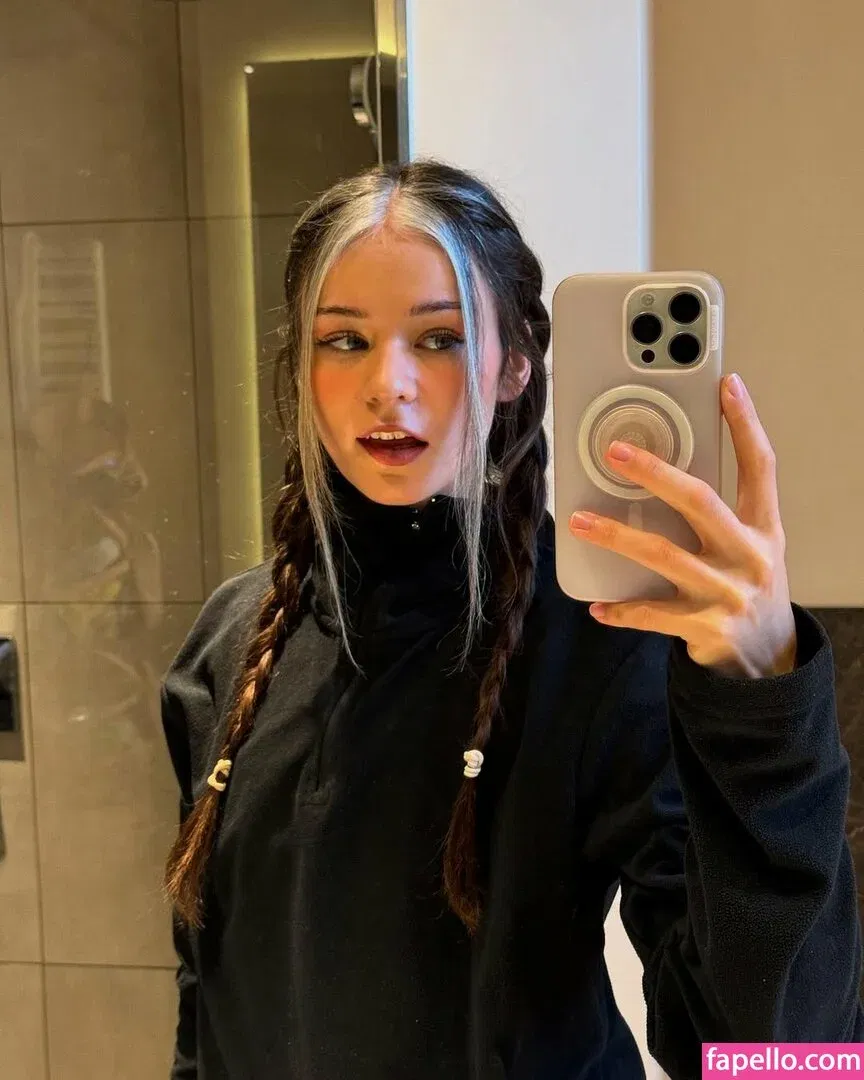 Nadine Breaty Onlyfans Photo Gallery 