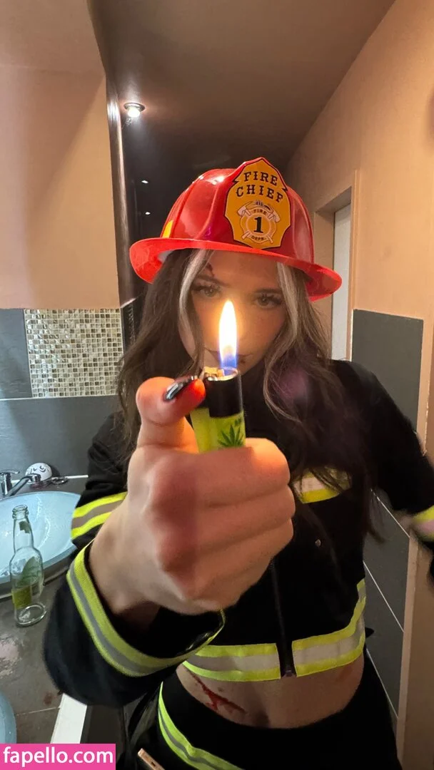 Nadine Breaty Onlyfans Photo Gallery 