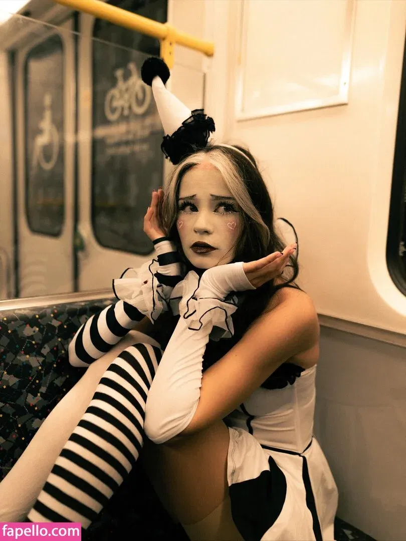 Nadine Breaty Onlyfans Photo Gallery 