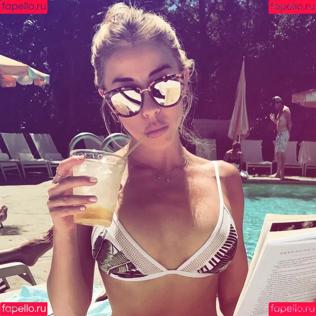 Olivia Harlan Dekker Onlyfans Photo Gallery 