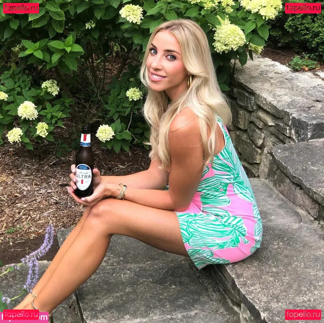 Olivia Harlan Dekker Onlyfans Photo Gallery 