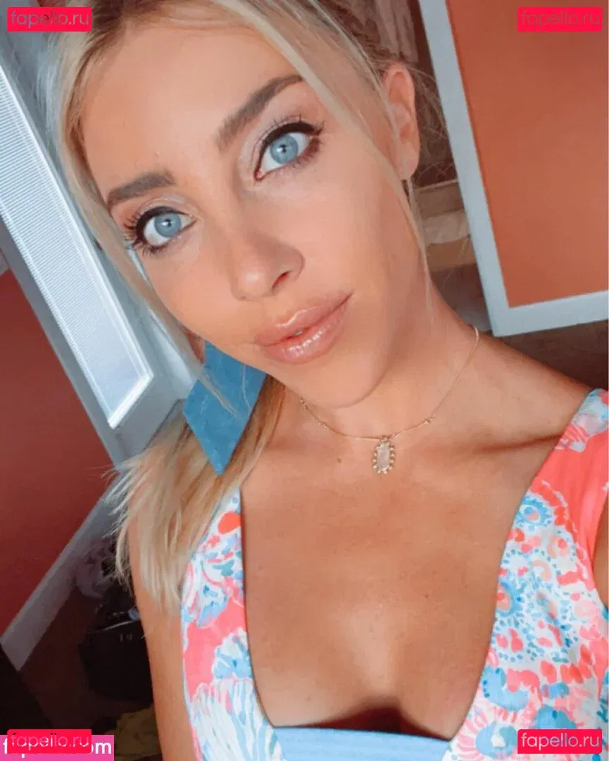 Olivia Harlan Dekker Onlyfans Photo Gallery 