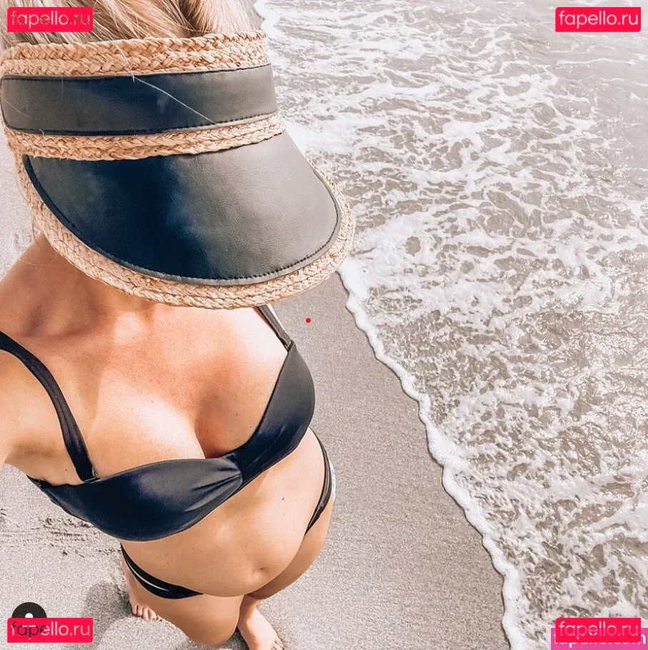 Olivia Harlan Dekker Onlyfans Photo Gallery 