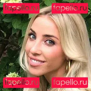 Olivia Harlan Dekker Onlyfans Photo Gallery 