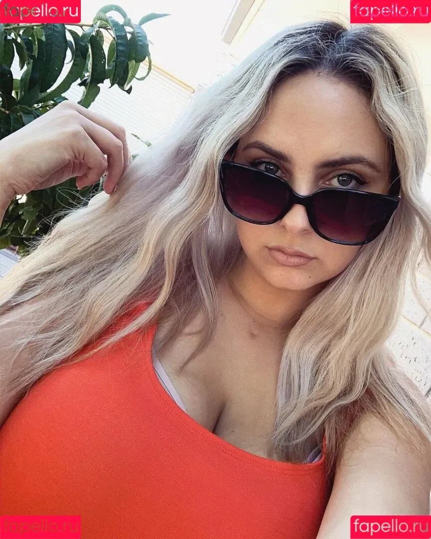 RachelElizabeth Onlyfans Photo Gallery 