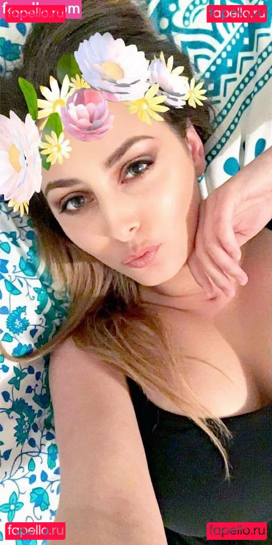 RachelElizabeth Onlyfans Photo Gallery 