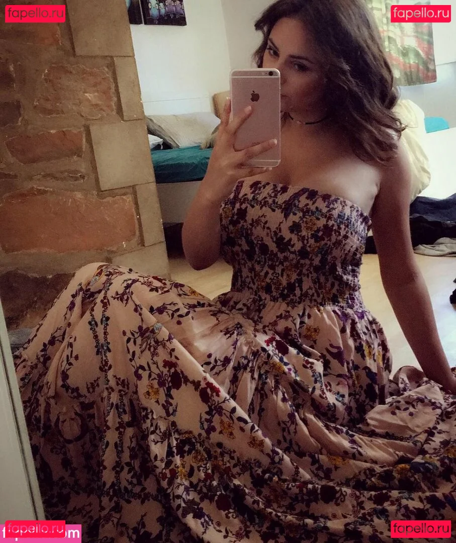 RachelElizabeth Onlyfans Photo Gallery 