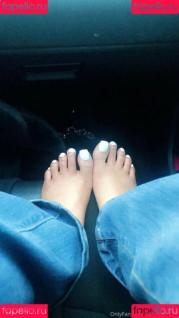desireesfeet Onlyfans Photo Gallery 