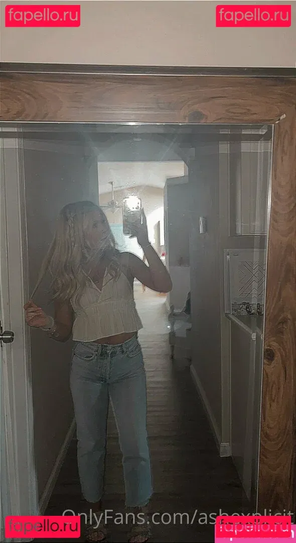 favpetitegal Onlyfans Photo Gallery 