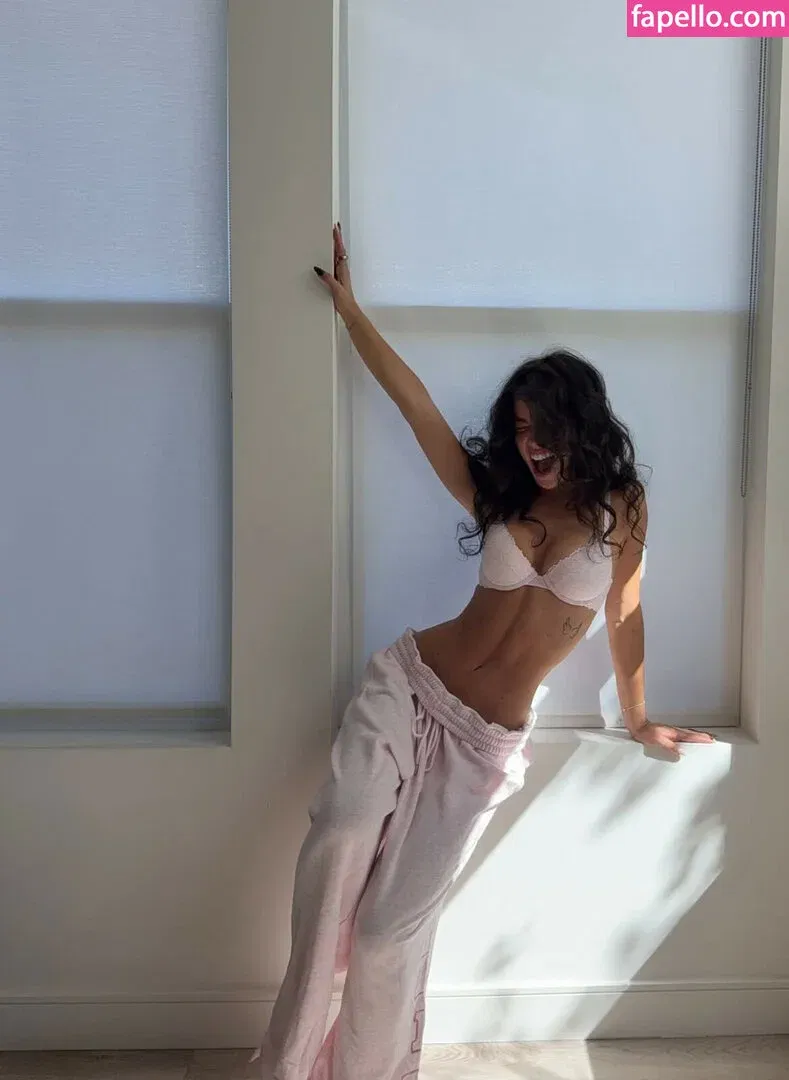 Sofia Muse Onlyfans Photo Gallery 