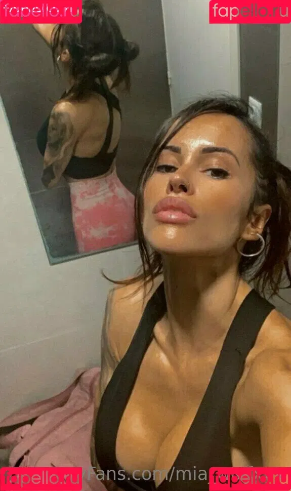 mia_wolfxxx Onlyfans Photo Gallery 