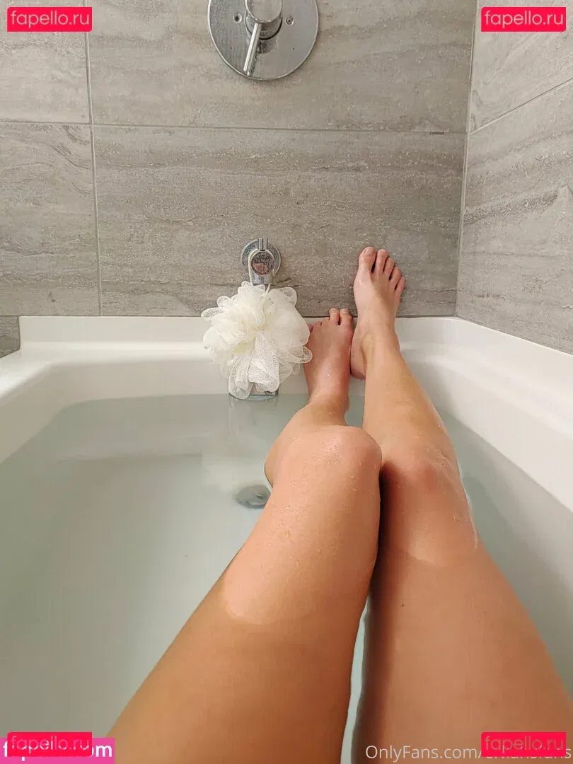 erkahsfans Onlyfans Photo Gallery 