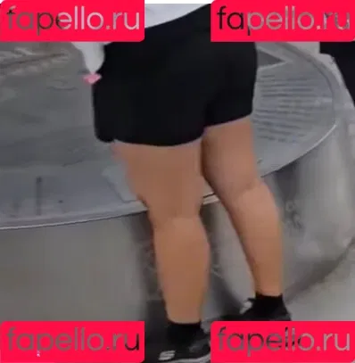 Thais Nakaguma Onlyfans Photo Gallery 