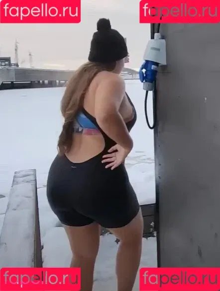 Thais Nakaguma Onlyfans Photo Gallery 