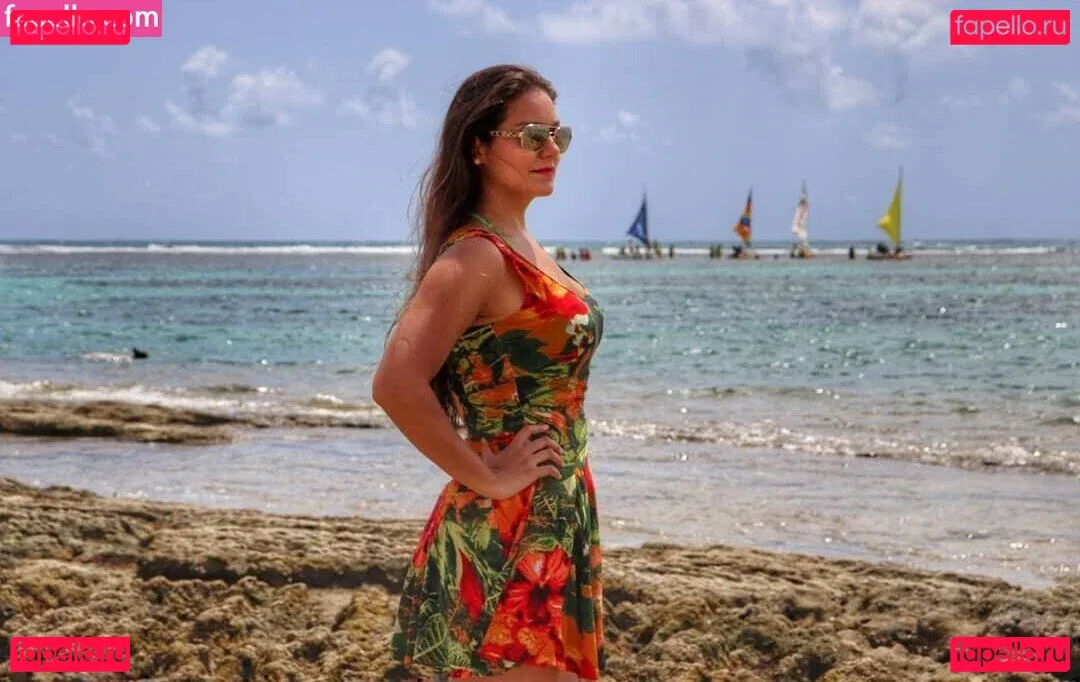 Thais Nakaguma Onlyfans Photo Gallery 