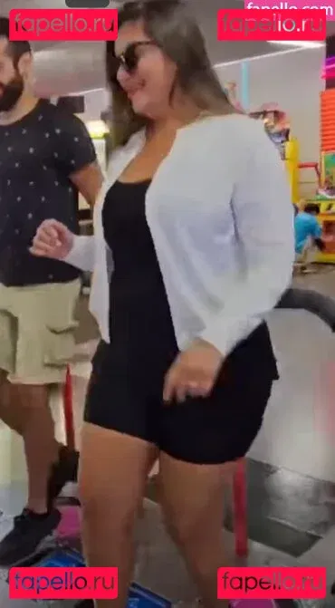 Thais Nakaguma Onlyfans Photo Gallery 