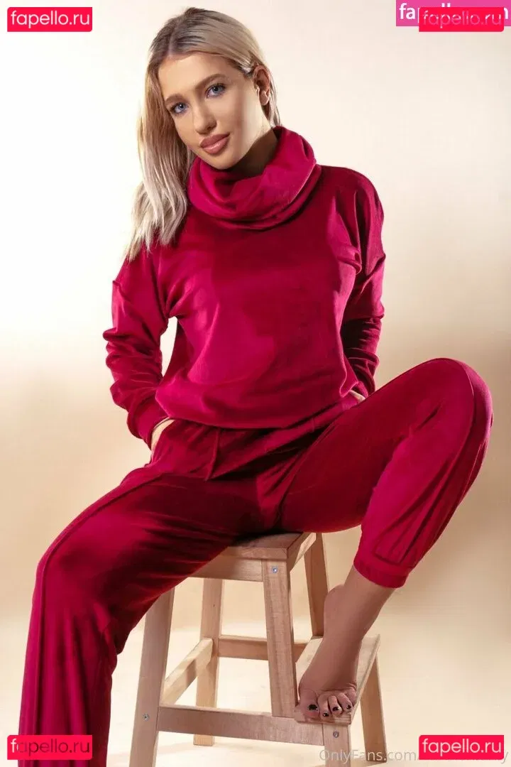 carmen.only Onlyfans Photo Gallery 