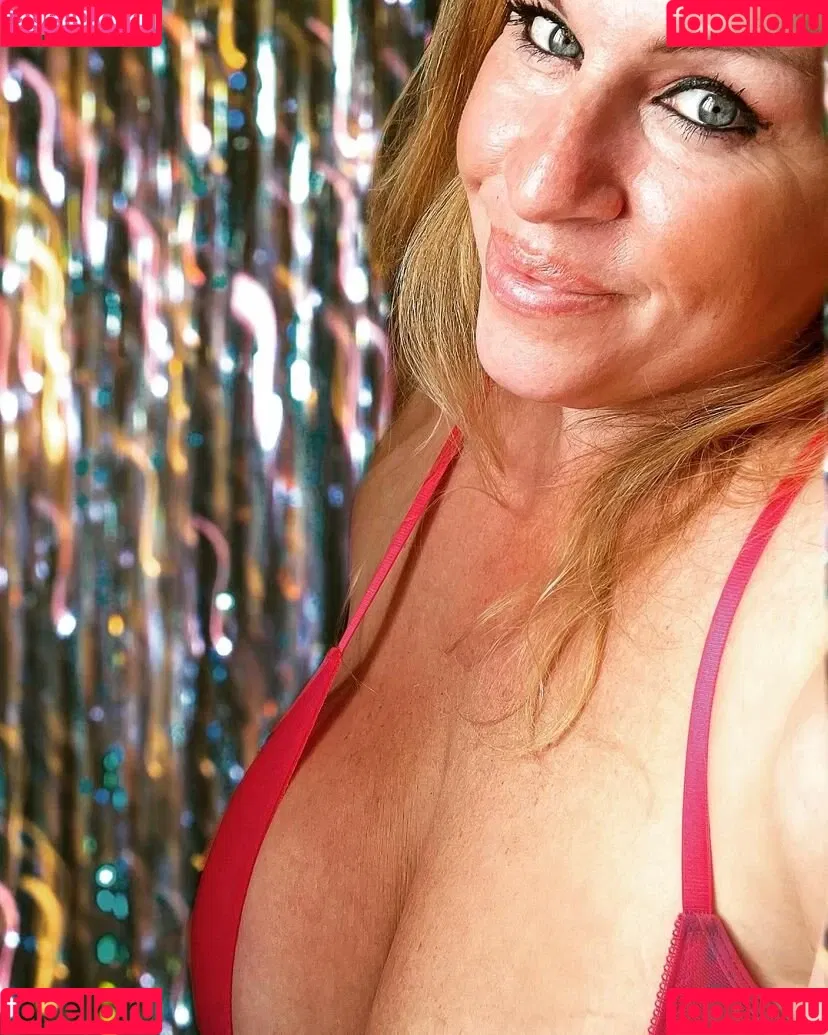 louslovelyls Onlyfans Photo Gallery 