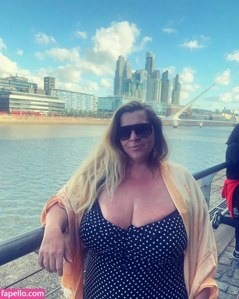 louslovelyls Onlyfans Photo Gallery 