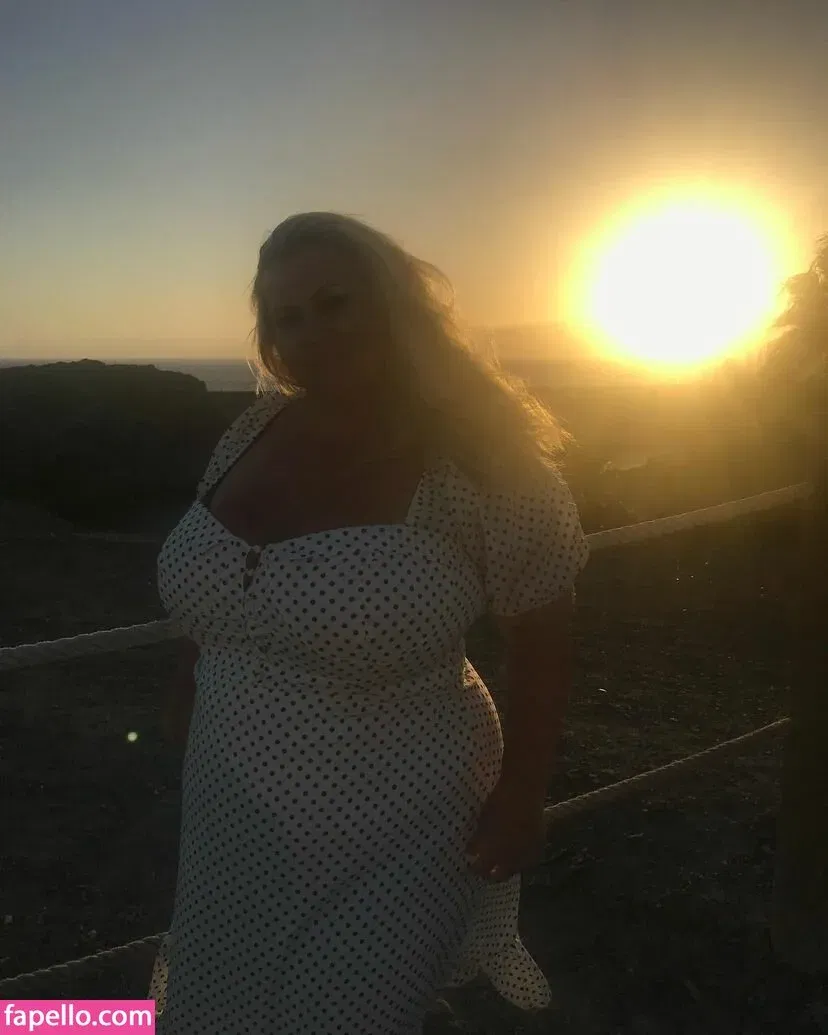 louslovelyls Onlyfans Photo Gallery 