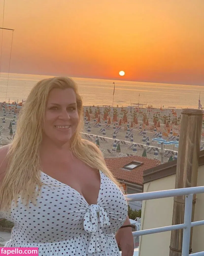 louslovelyls Onlyfans Photo Gallery 