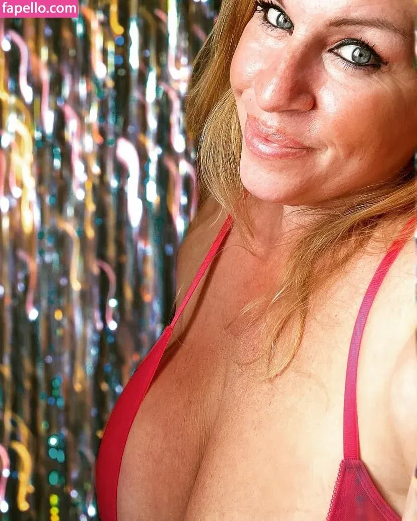 louslovelyls Onlyfans Photo Gallery 