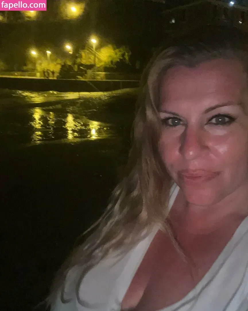 louslovelyls Onlyfans Photo Gallery 