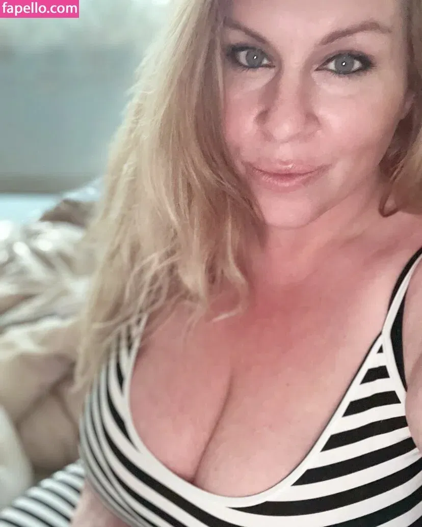 louslovelyls Onlyfans Photo Gallery 