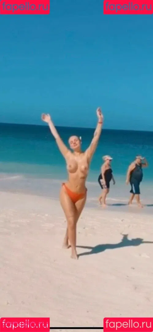 Julia Markham Onlyfans Photo Gallery 