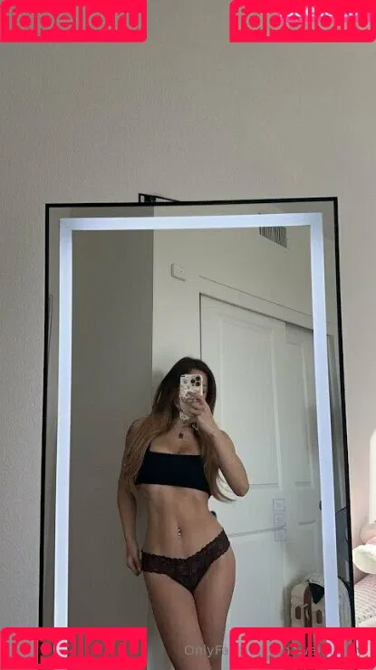 hawaiihailey Onlyfans Photo Gallery 