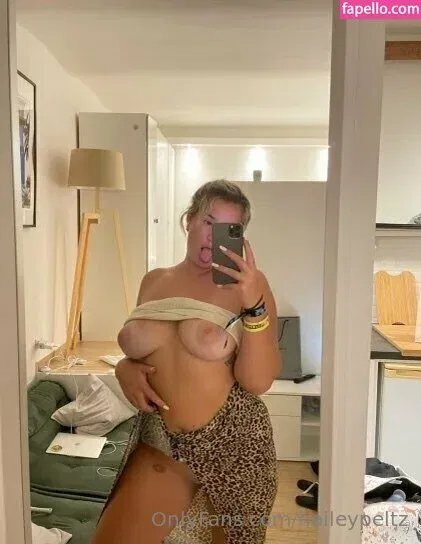 hawaiihailey Onlyfans Photo Gallery 
