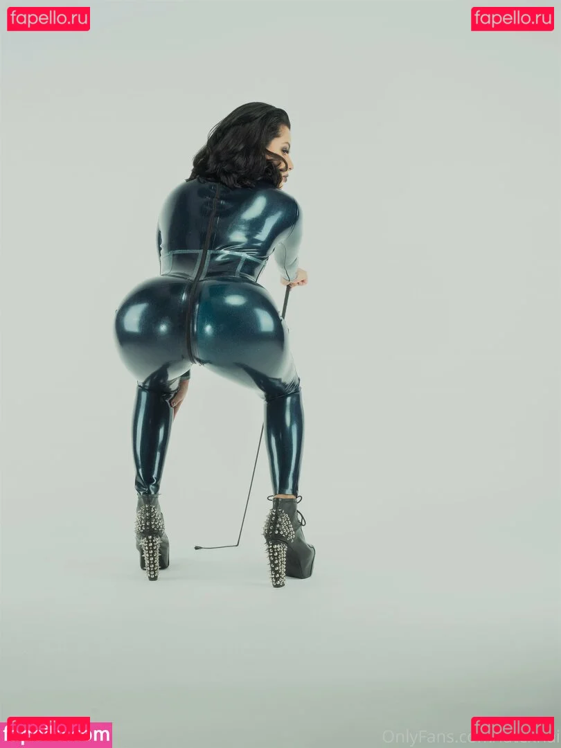 latexnai Onlyfans Photo Gallery 