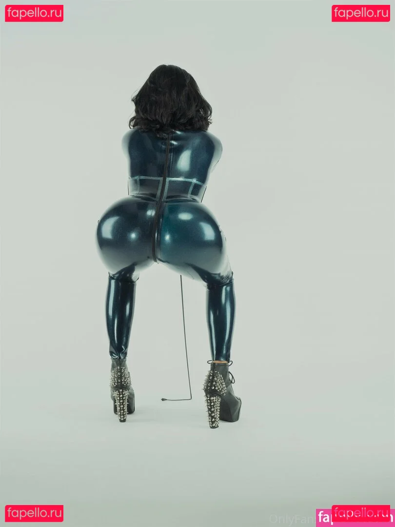 latexnai Onlyfans Photo Gallery 