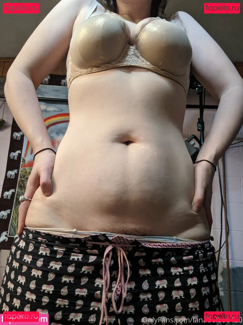 lanadelbae420 Onlyfans Photo Gallery 